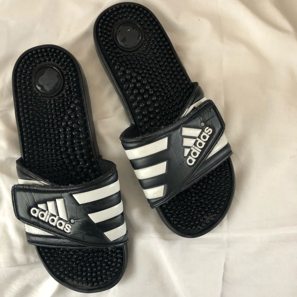 Black and white Adidas sporty slide sandals